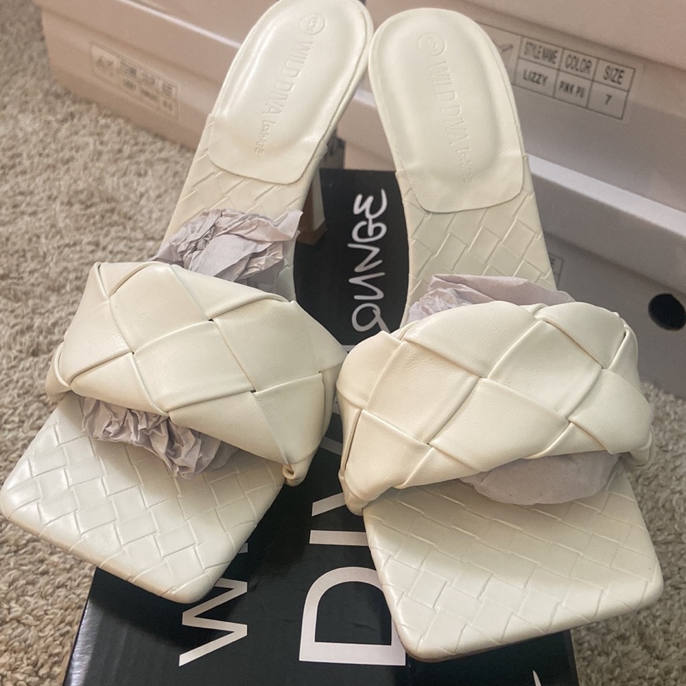 **New-in Box White Open Toe Patchwork Heels-Fast Shipping!
